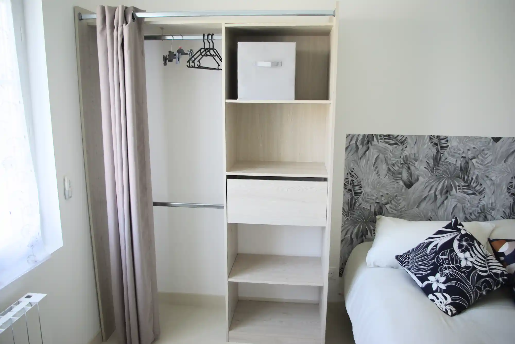 chambre 2 - dressing