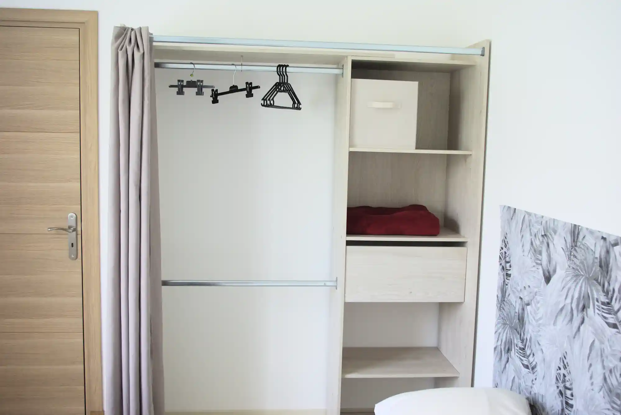 chambre 3 - dressing